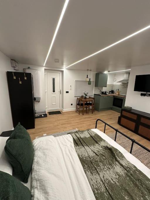 House Villa Watford  Luaran gambar